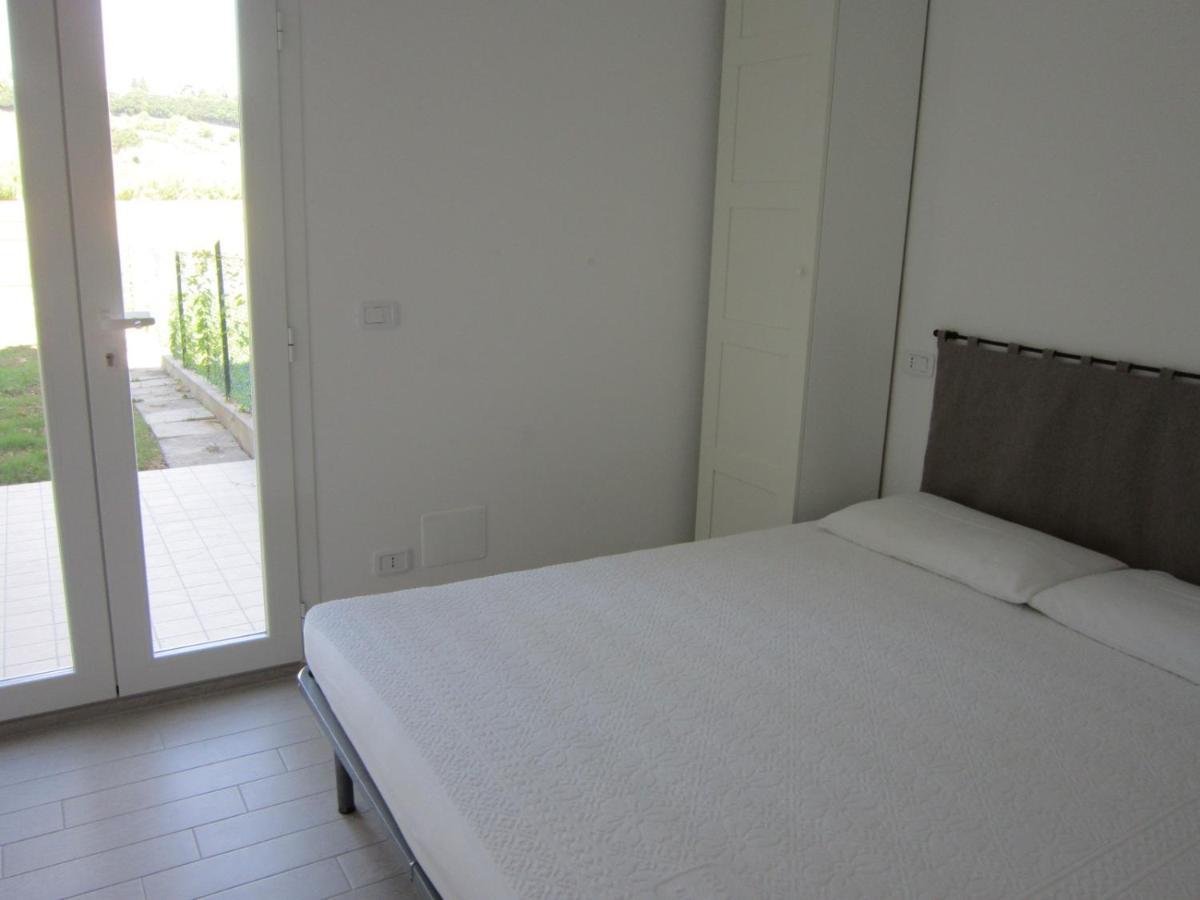 M272 - Marcelli, Nuovo Trilocale Con Giardino Apartment Екстериор снимка