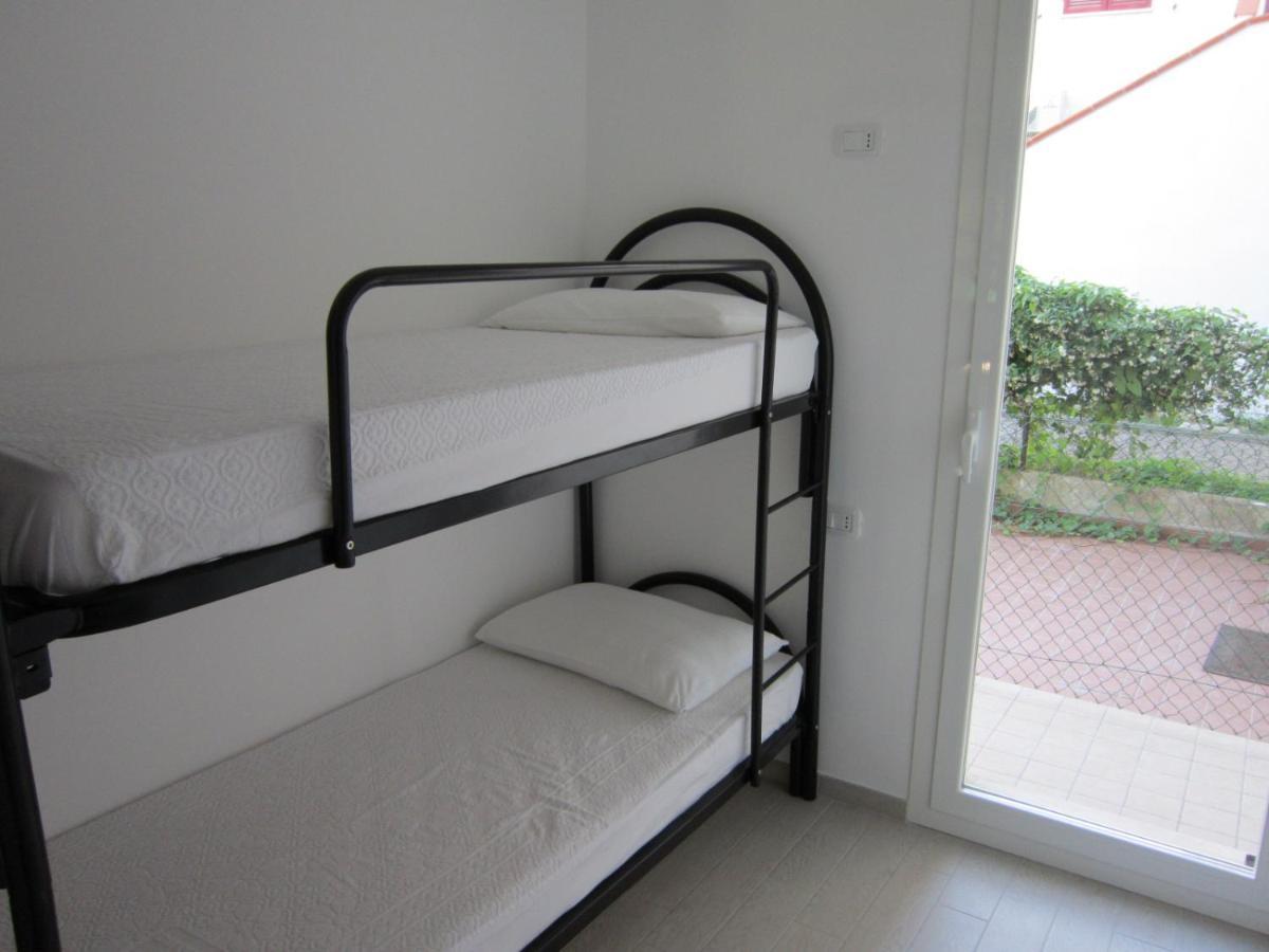 M272 - Marcelli, Nuovo Trilocale Con Giardino Apartment Екстериор снимка