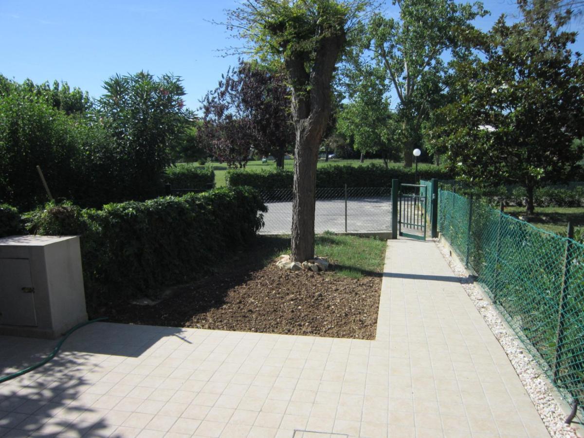 M272 - Marcelli, Nuovo Trilocale Con Giardino Apartment Екстериор снимка